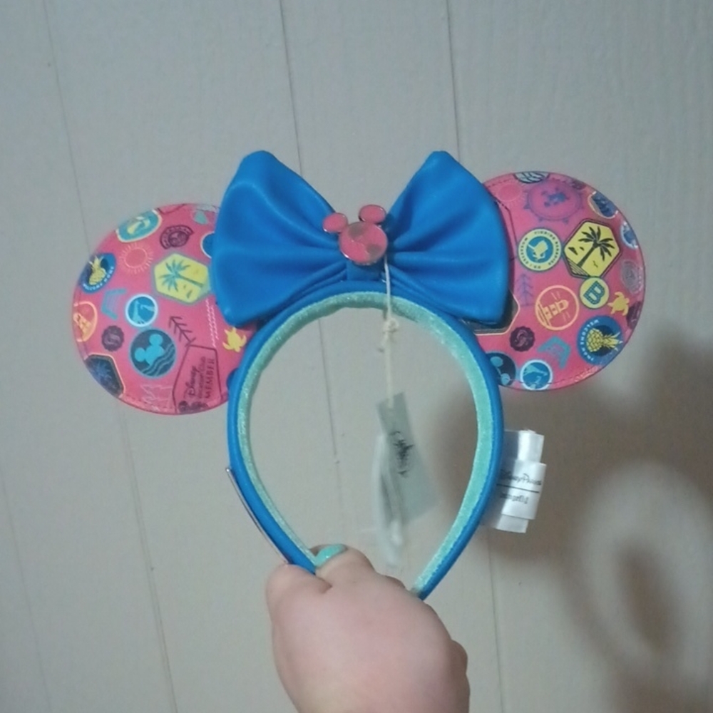 Loungefly Disney Vacation Club Minnie Ears